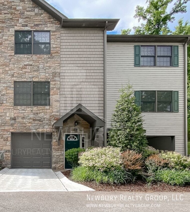 Photo - 147 Banksville Place-