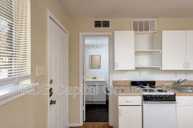 Foto del edificio - 4515 Columbia Ave
