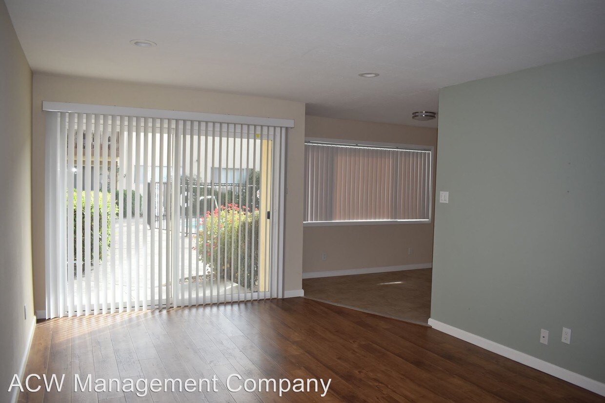 Foto principal - 315 E Okeefe St