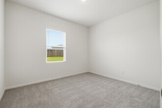 Building Photo - 21630 Cottage Ln