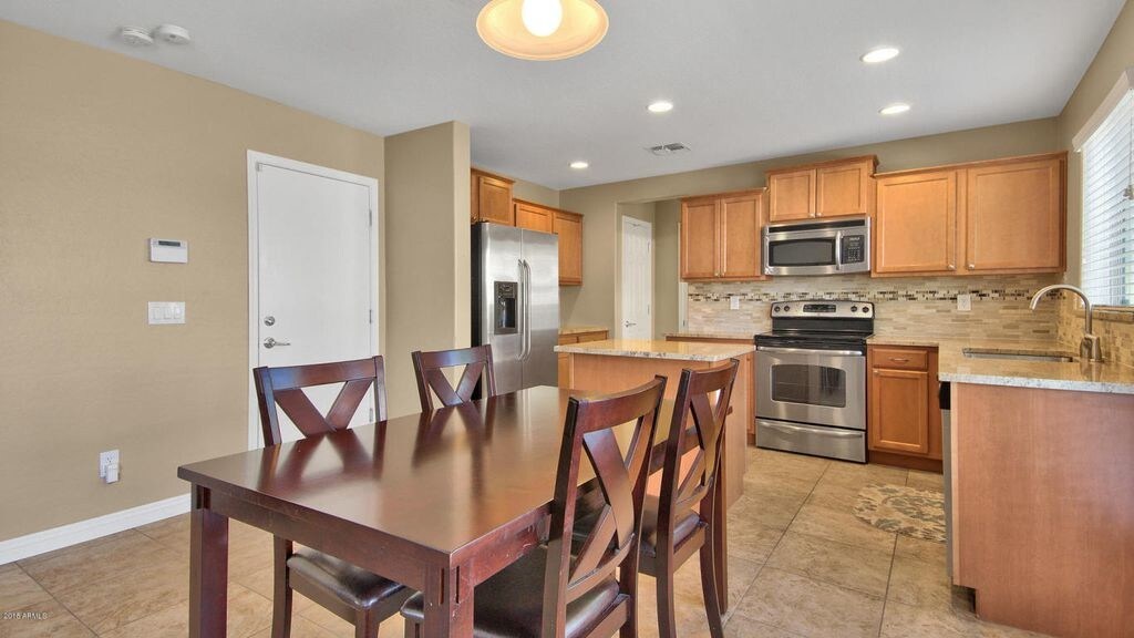 Foto principal - 5746 W Beth Dr