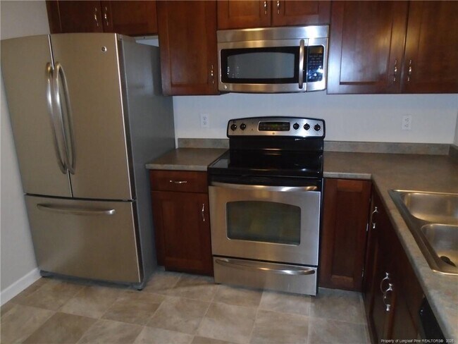 Foto del edificio - 322 Bubble Creek Ct