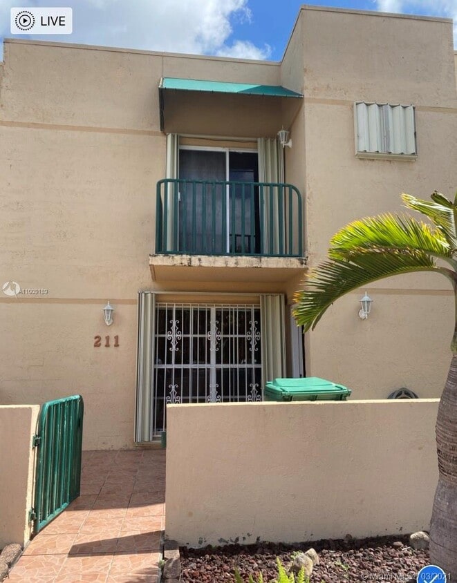 11965 SW 19th Ln, Miami, FL 33175 Townhome Rentals in Miami FL