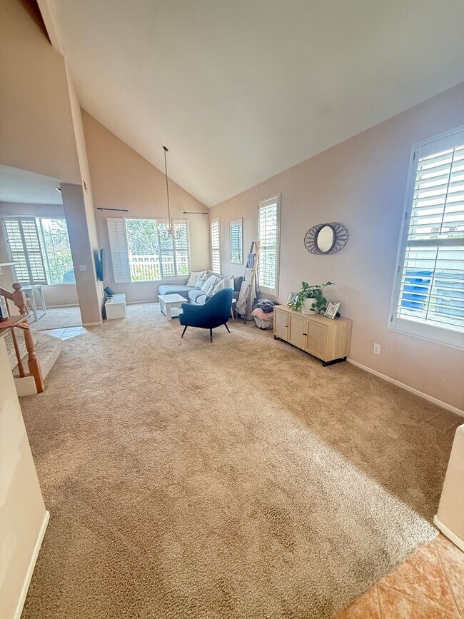 Building Photo - Perfect Encinitas location!