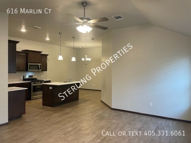 Building Photo - 616 Marlin Ct