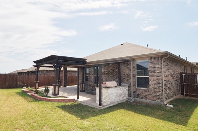 Building Photo - 548 Dunster Ln