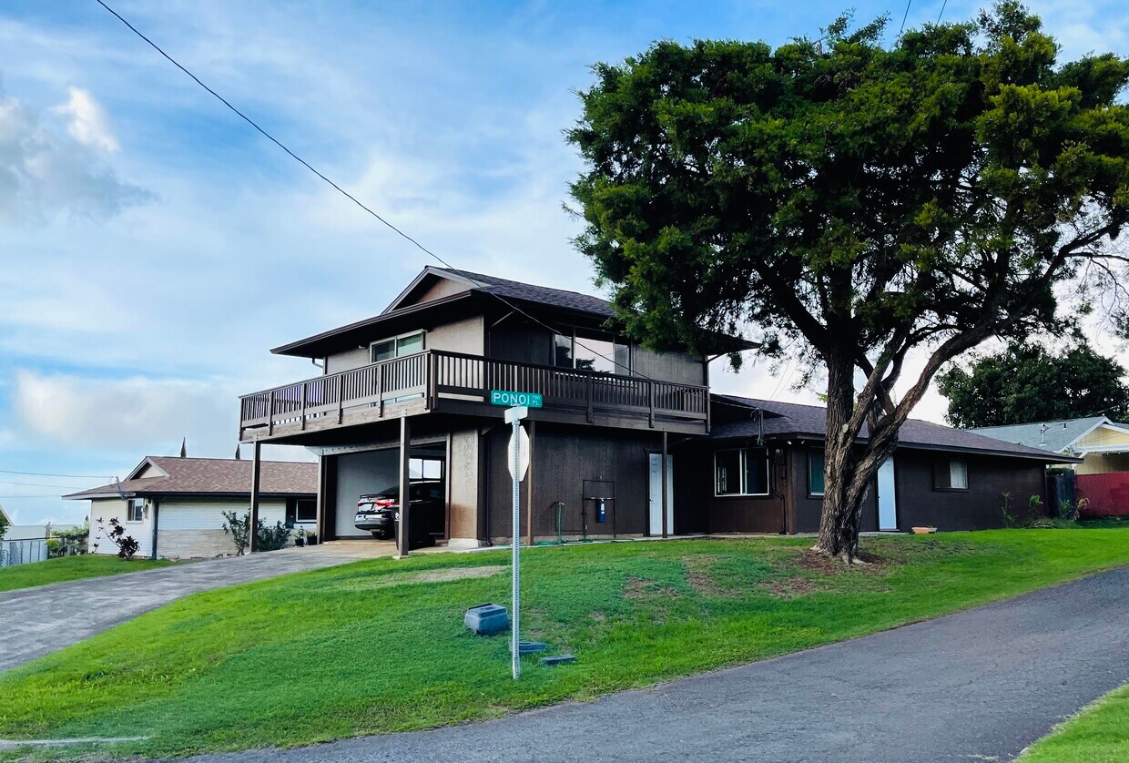 Primary Photo - 64 Makalani Pl