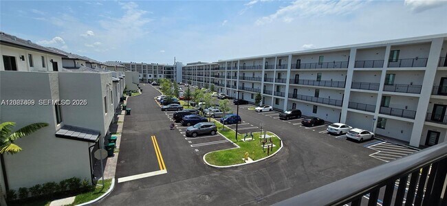 Foto del edificio - 8167 NW 41st St