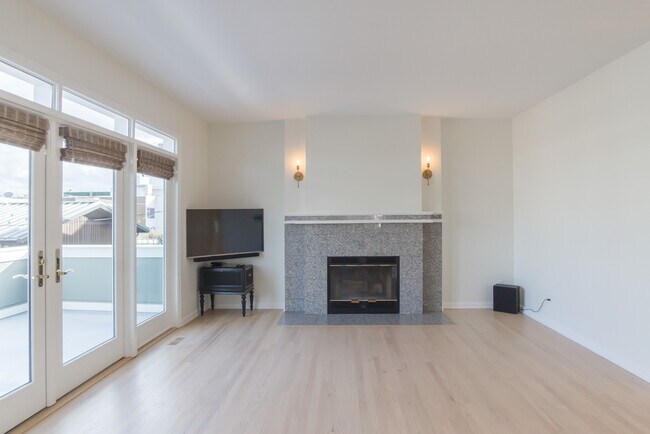 Foto del edificio - 2324 42nd Ave E