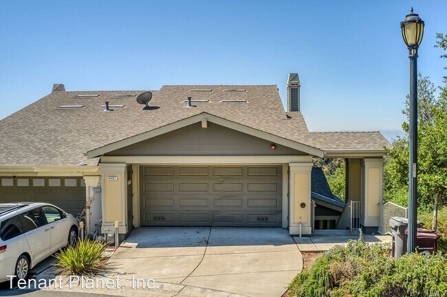 Building Photo - 3 br, 3.5 bath House - 6401 Blue Rock Ct