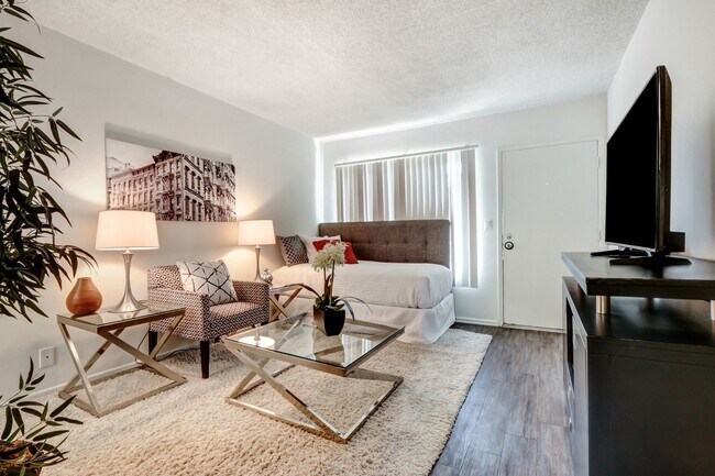 Foto del edificio - Beloit Avenue Apartments