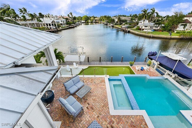 Building Photo - 481 21st Ave S