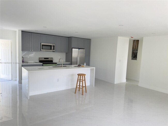 Foto del edificio - 2191 NE 167th St