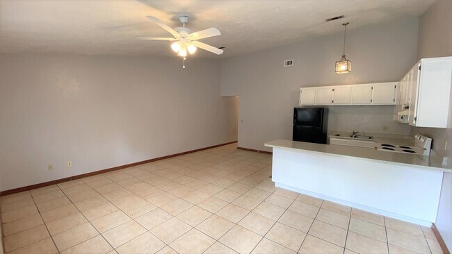 Foto del edificio - 2081 Continental Ave