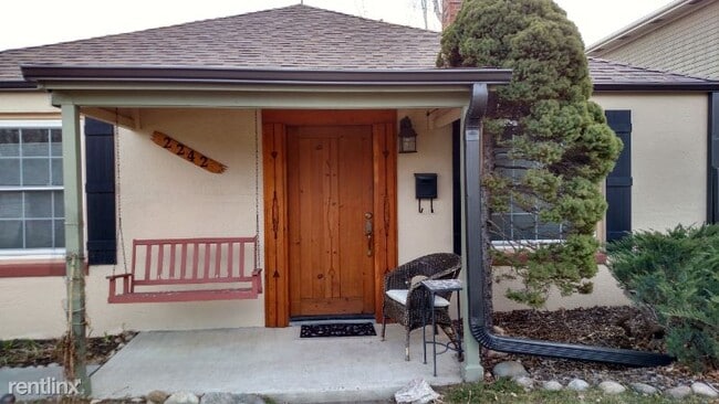 Building Photo - 2 br, 1 bath House - 2242 Grove Cir
