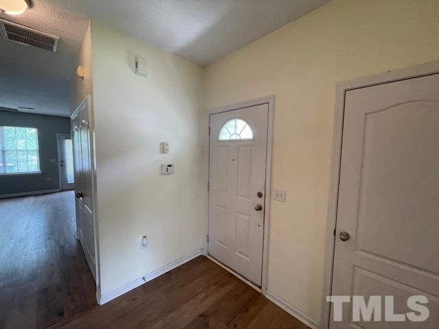 Foto del edificio - 352 E Willhaven Dr