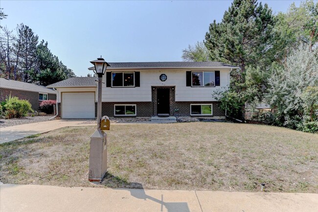 Photo - 717 E 5th Ave House