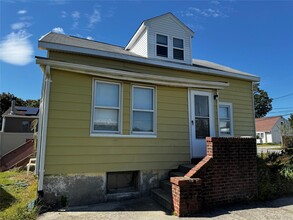 Building Photo - 1573 9th St
