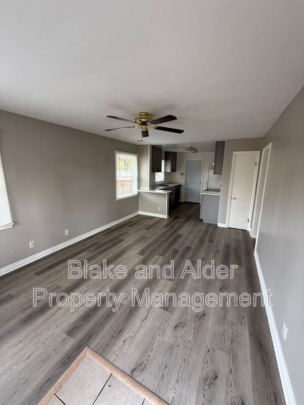 Building Photo - 3246 SE 136th Ave