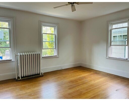 Building Photo - 135 Carolina Ave