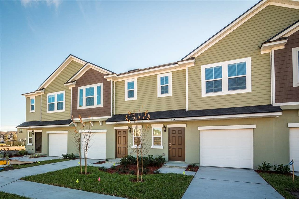 Foto principal - 129 Moultrie Village Ln