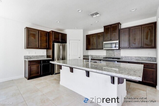 Foto del edificio - 4 br, 4 bath House - 553 E Solare Ave, Mou...