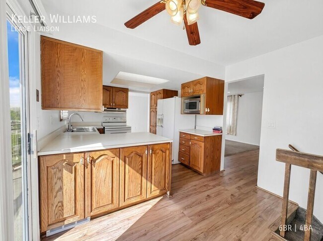 Foto del edificio - 6990 Snowbird Dr