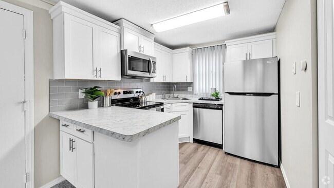 Building Photo - Sugarloaf Estates