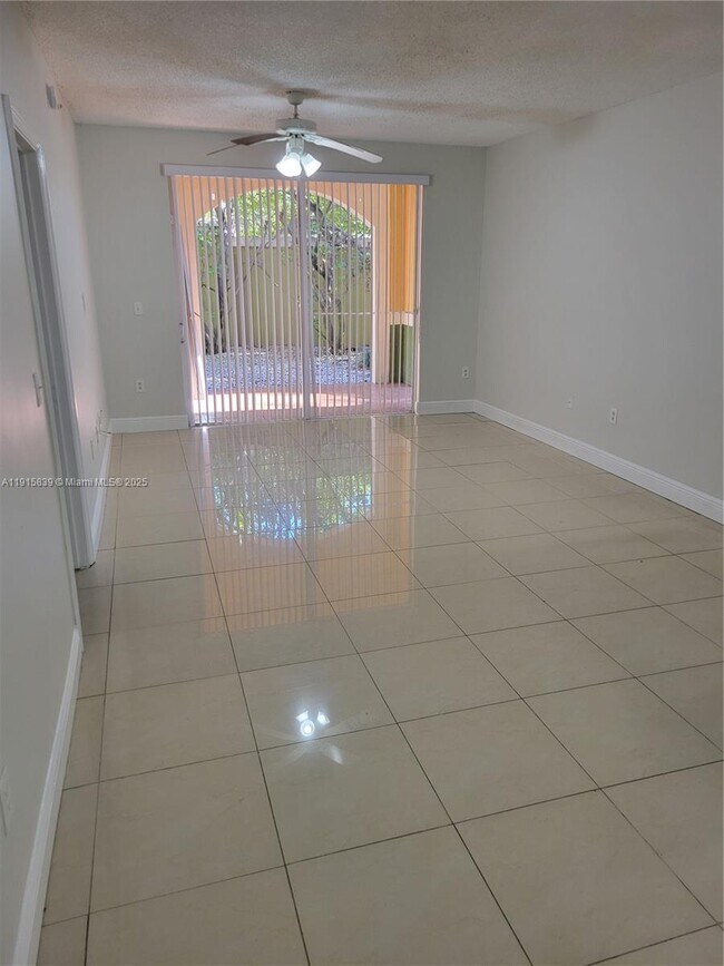 Foto del edificio - 2401 W Preserve Way