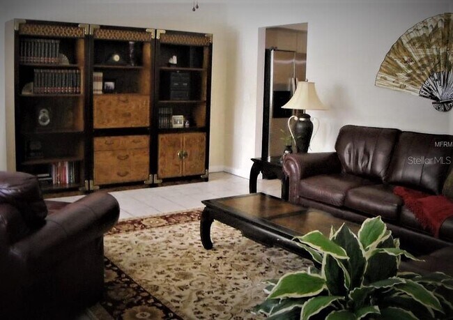 Foto del edificio - 6725 River Rd