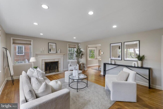 Foto del edificio - 1541 Doxbury Rd