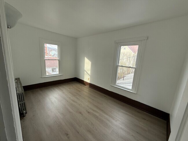 Foto del edificio - 2408 7th Ave