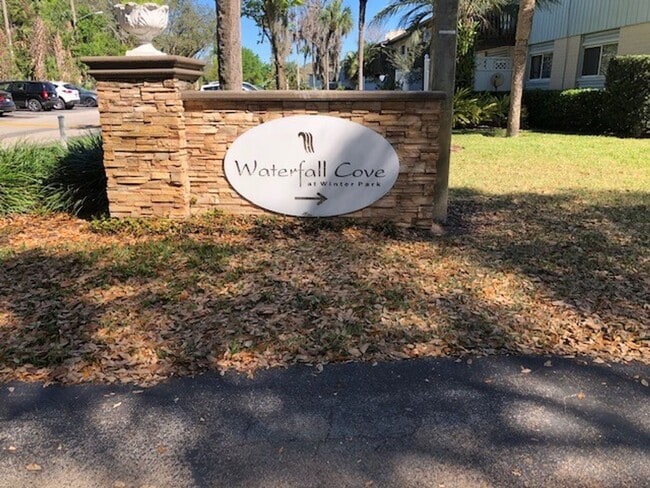 Building Photo - 2 Bed 1 Bath Condo | Pet Friendly | Washer...