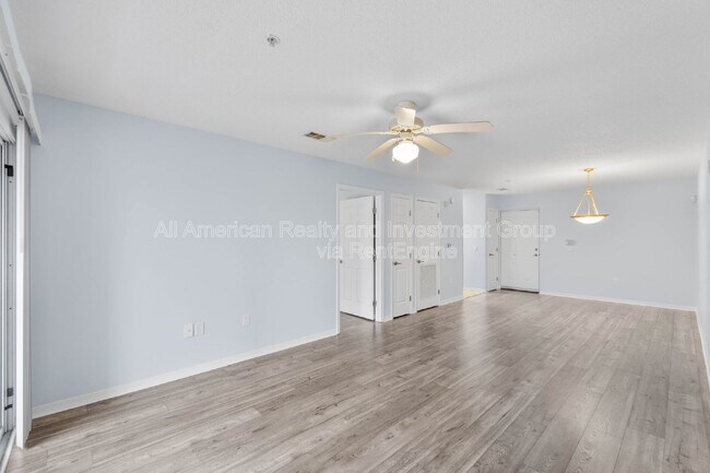 Foto del edificio - 4276 Calinda Ln