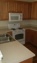 Building Photo - 207 Dakota Dr