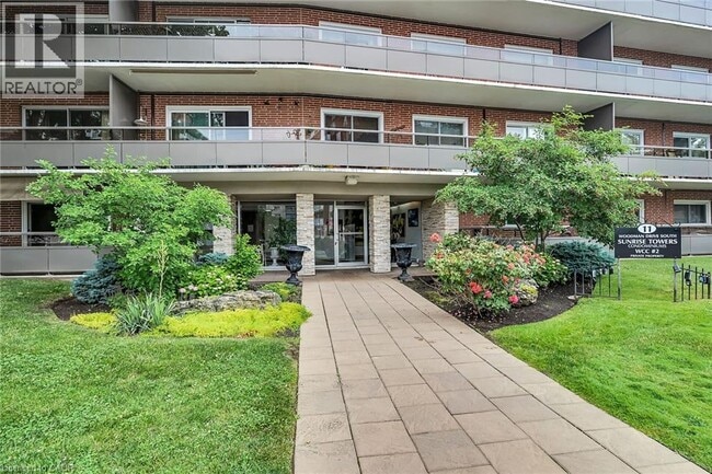 Building Photo - 11 Woodman Dr S