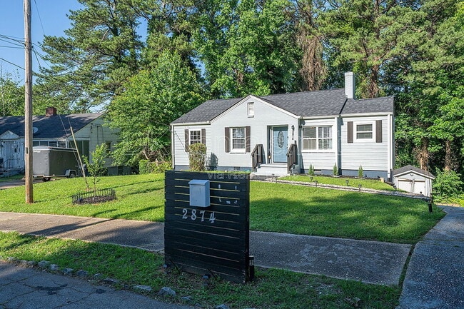 Building Photo - 2874 Blount St