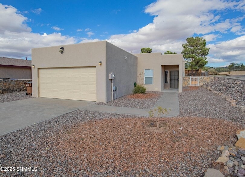 Foto principal - 2656 Bearcat Dr