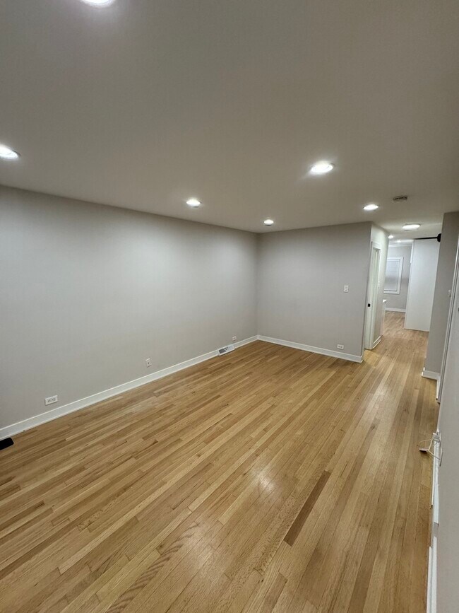 Foto del edificio - 6525 W 63rd Pl