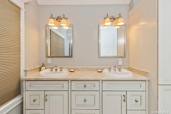 Foto del edificio - 14 Wakefield Rd