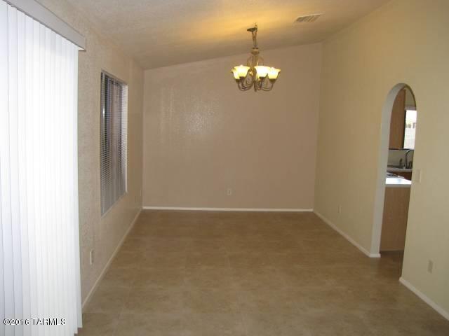Building Photo - 7960 S Carbury Way
