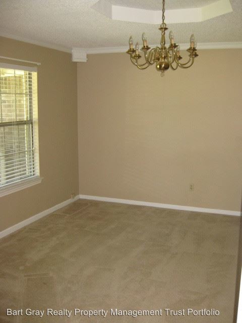 Building Photo - 3 br, 2 bath House - 107 Foxrun Cove