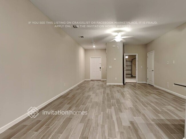 Foto del edificio - 13287 Shore Grass Dr