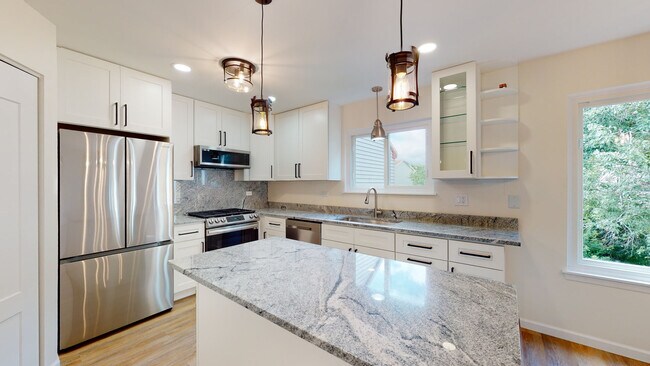 Foto del edificio - 1913 Barnhill Dr