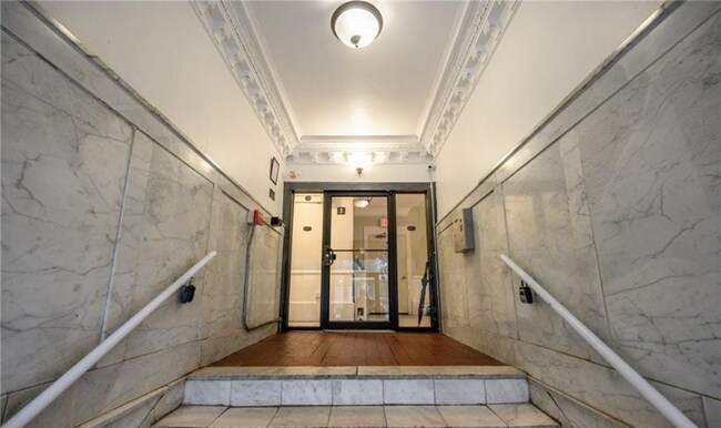 Building Photo - 311 79th St