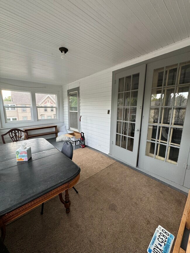 Building Photo - 77 W Howard St