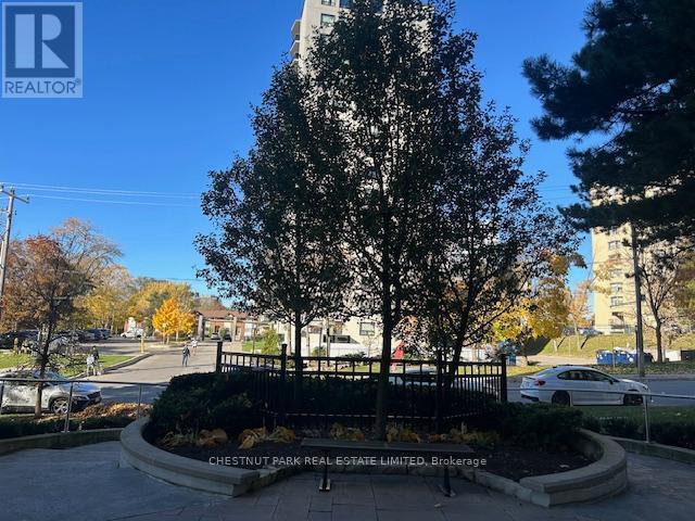 Photo du bâtiment - 25 Leith Hill Rd