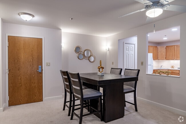 1BR, 1BA - Hilshire - 847SF - Allegria Village