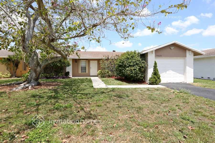 Foto principal - 9331 NW 43rd St