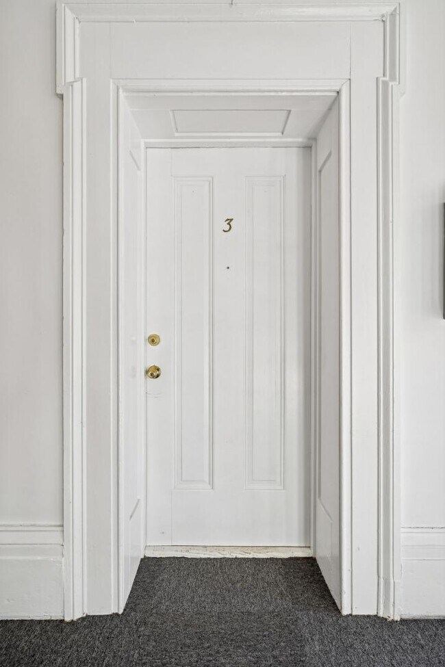 Foto del edificio - 302 N Church St